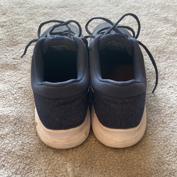 Nike Revolution 4 Athletic Shoes - Picture 4 of 6